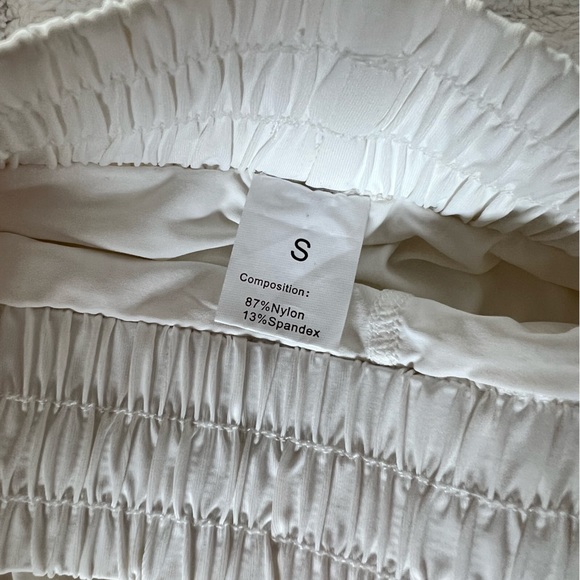 Flowy Shorts - Picture 4 of 4